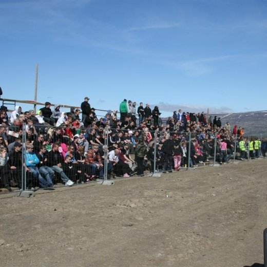 crop-2011_b_ladagar_267__large_
