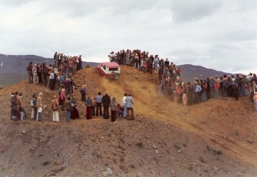 1975_ak