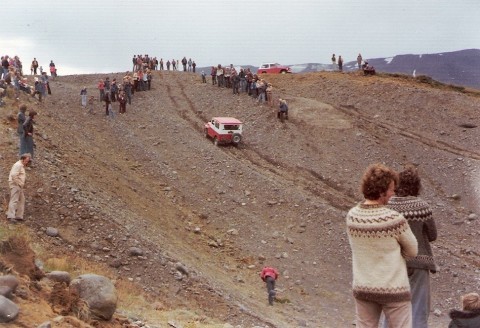 1975_ak_001