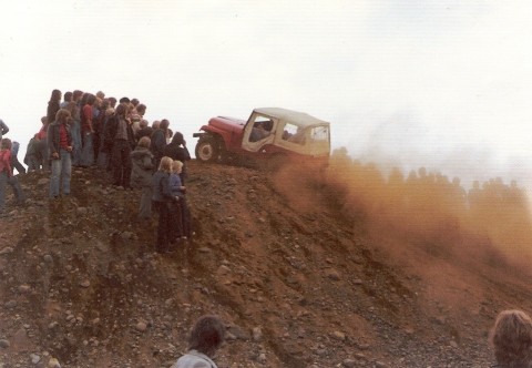 1975_ak_002