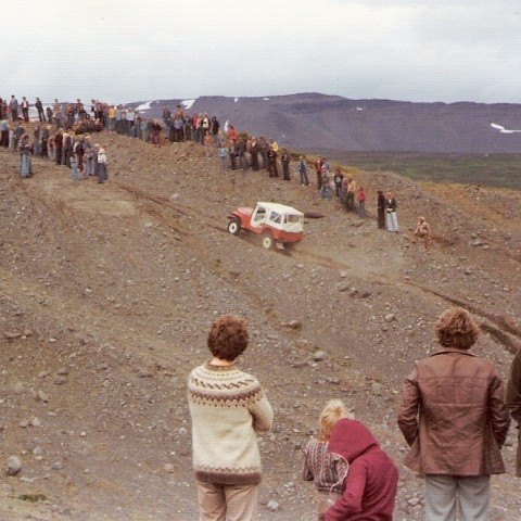 crop-1975_ak_003